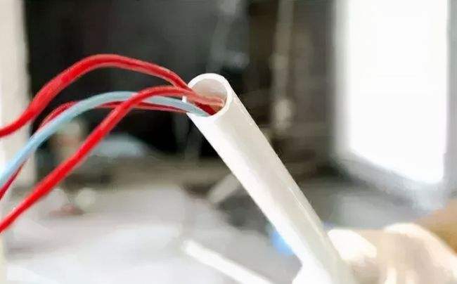 排管、電纜溝、穿管敷設(shè)在什么情況下采用？需要注意什么？